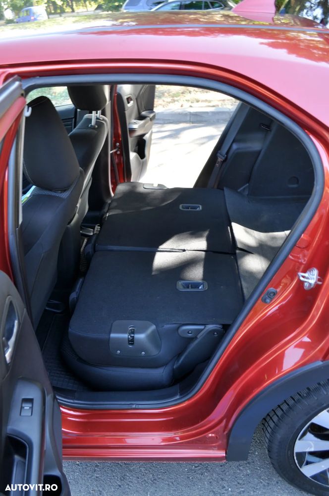 Honda Civic 1.8 i-VTEC MT Elegance - 22