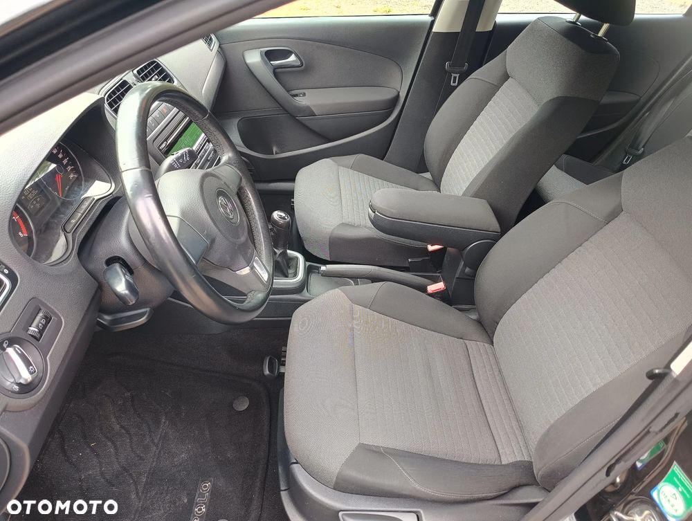 Volkswagen Polo 1.4 16V Trendline - 12