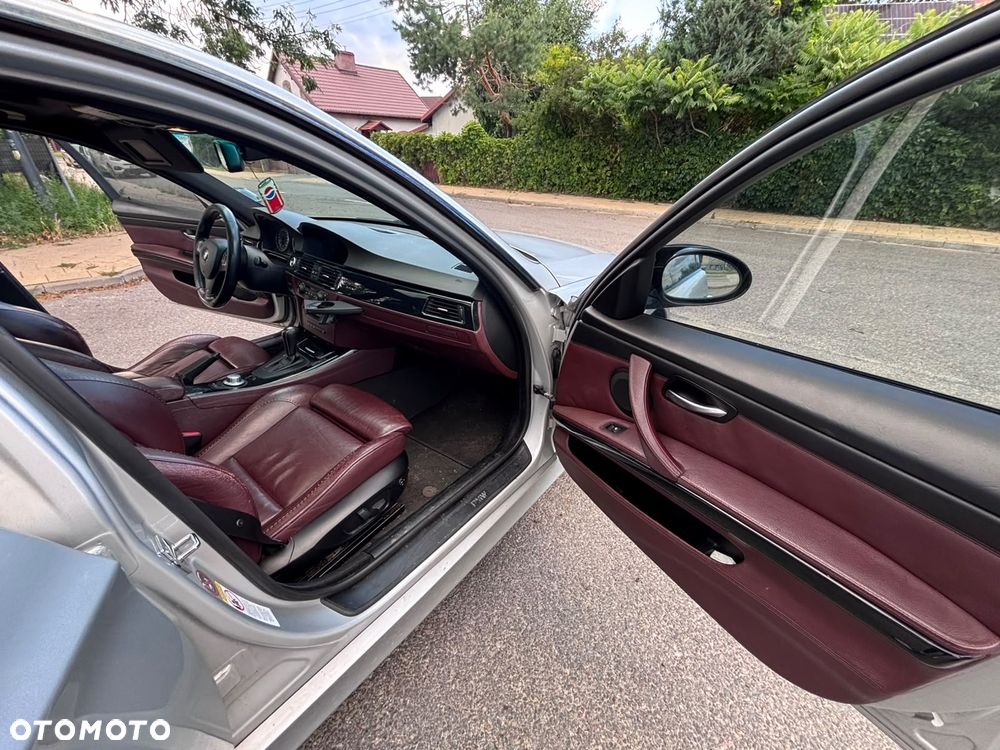 BMW Seria 3 330i - 6