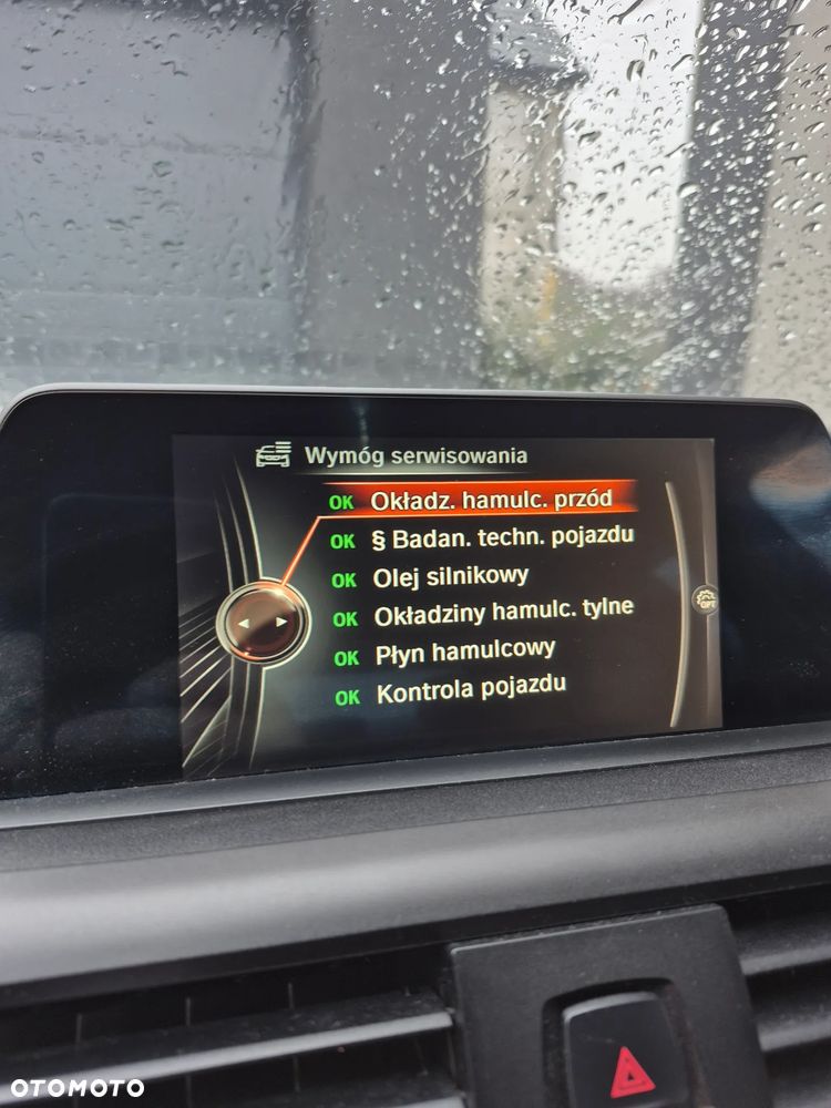 BMW Seria 1 114d Sport Line - 27