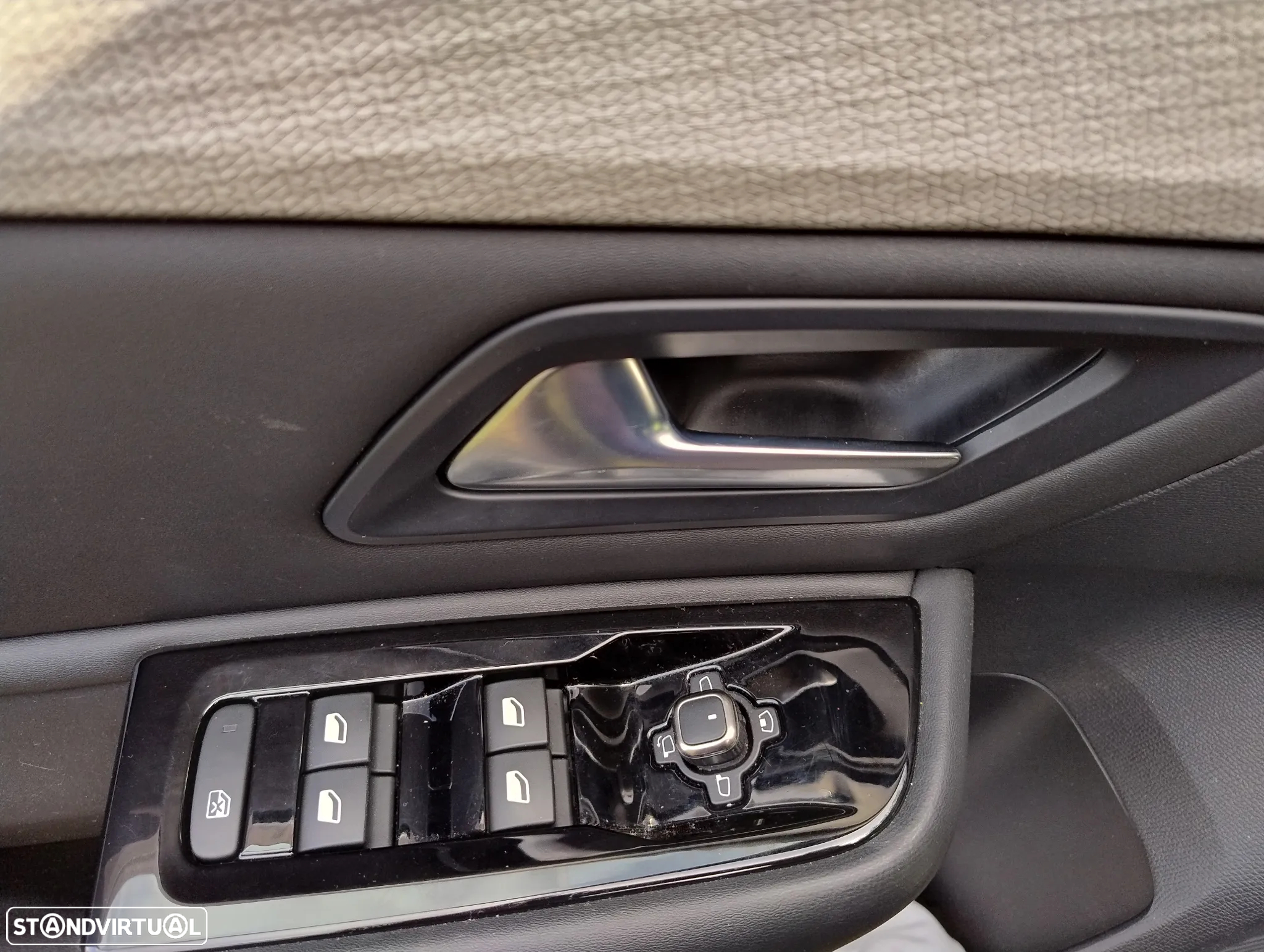 Citroën C5 X 1.6 Hybrid Shine e-EAT8 - 14