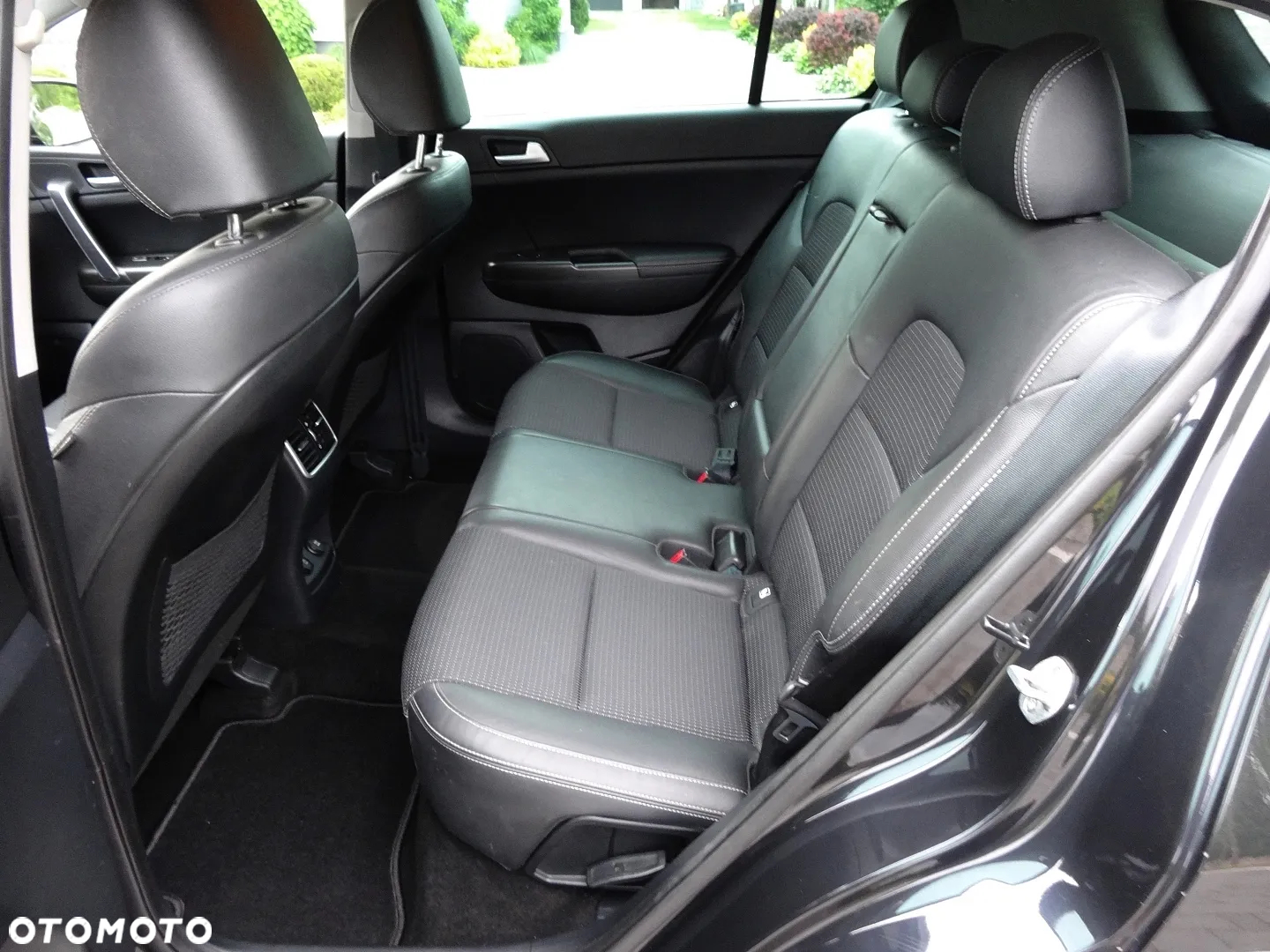 Kia Sportage 1.7 CRDI 2WD Dream-Team Edition - 22