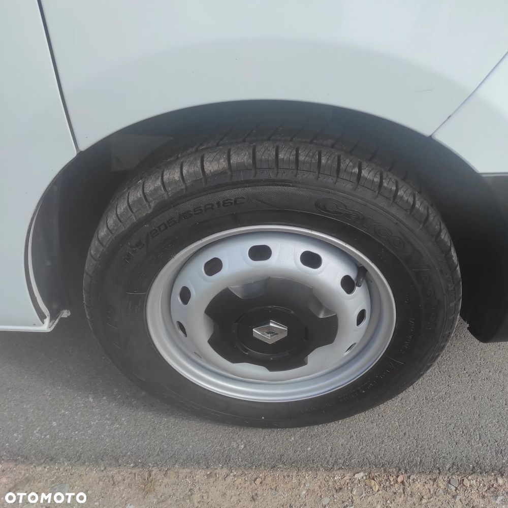 Renault Trafic - 30