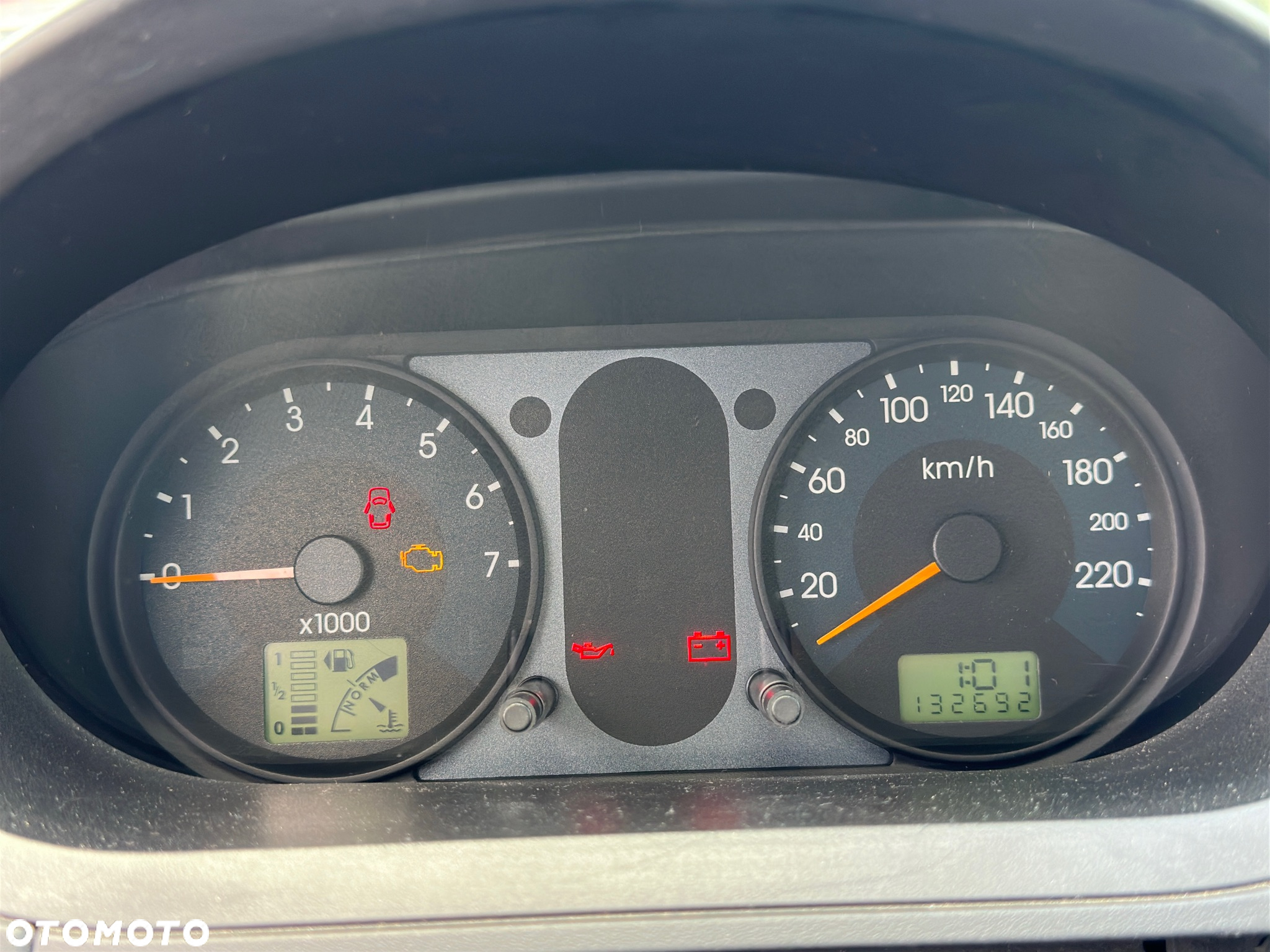 Ford Fiesta 1.3 Ambiente - 10