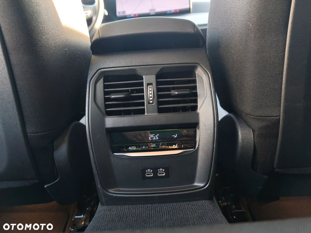 BMW Seria 3 318i Advantage - 34