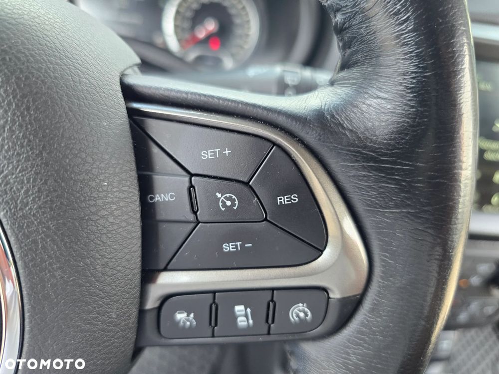 Jeep Renegade - 27