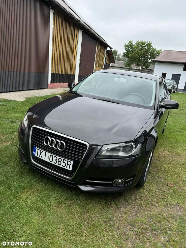 Audi A3 Sportback 1.6 TDI DPF Ambiente - 1