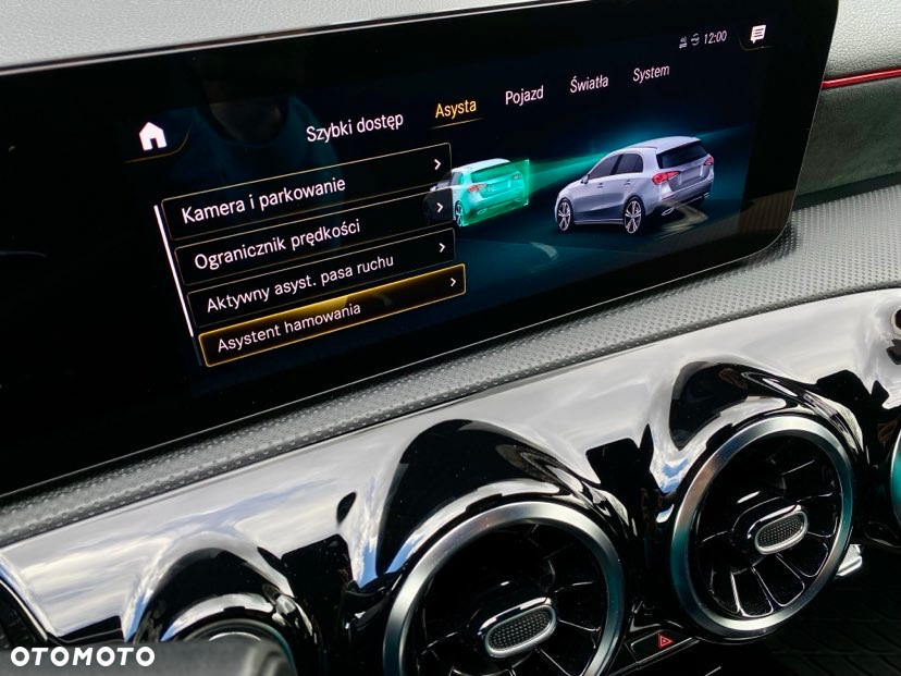 Mercedes-Benz Klasa A 180 AMG Line 7G-DCT - 25
