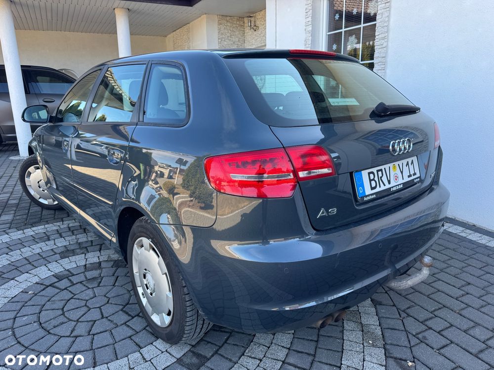 Audi A3 Sportback 1.4 TFSI Attraction - 4