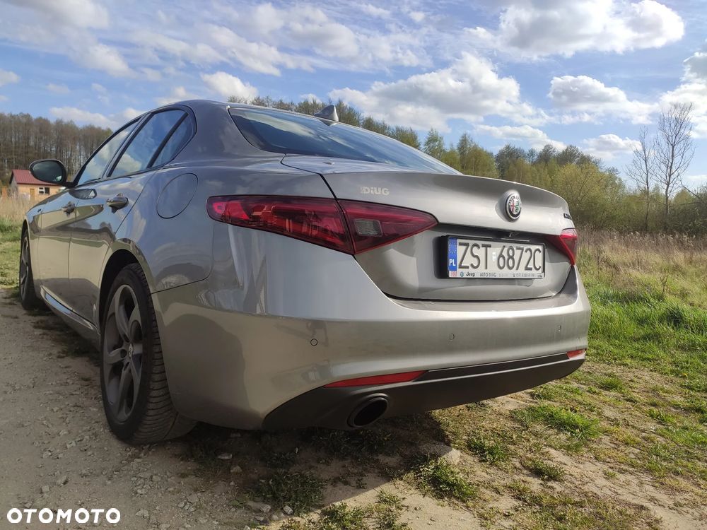 Alfa Romeo Giulia 2.0 Turbo Sprint - 12