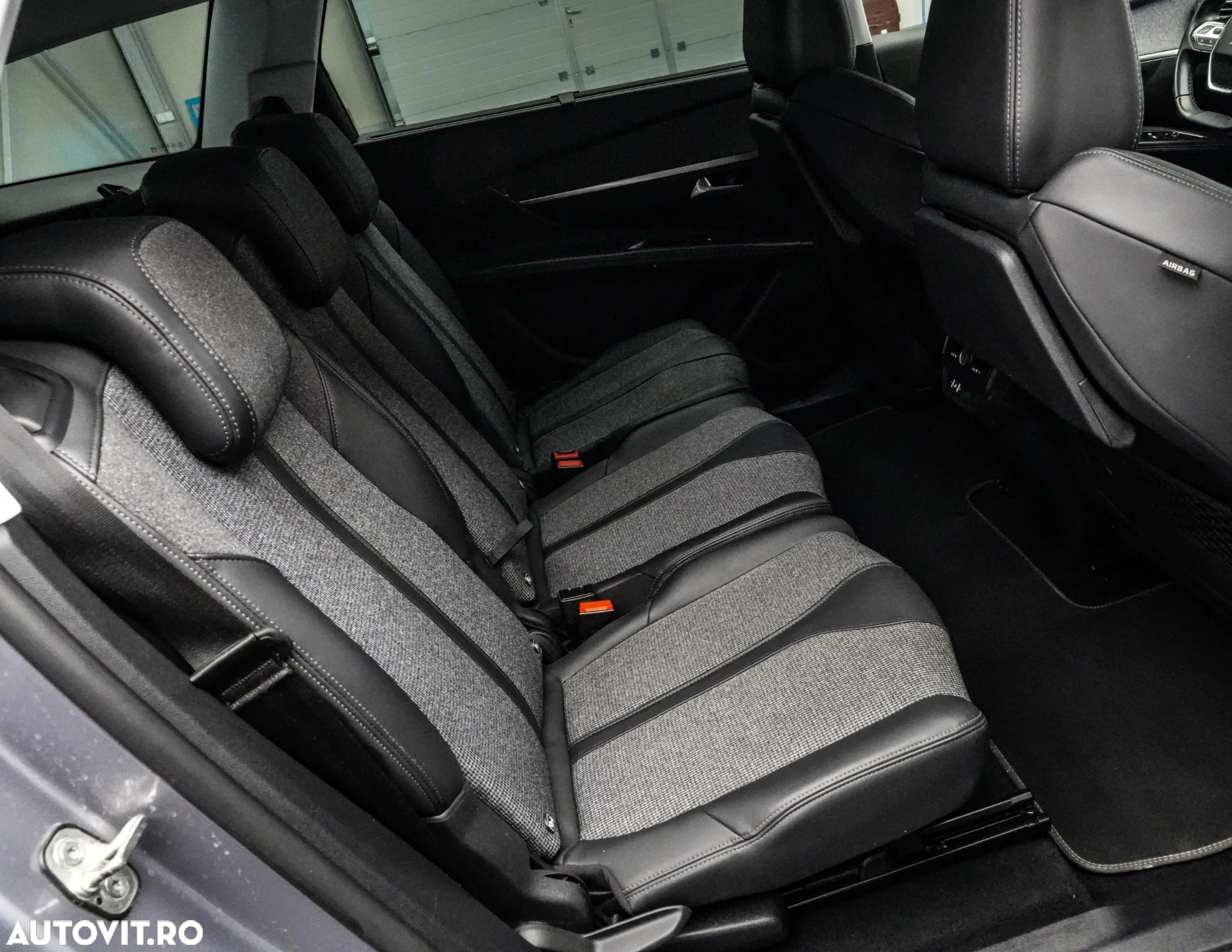 Peugeot 5008 1.2L PureTech EAT8 S&S Allure Pack - 17