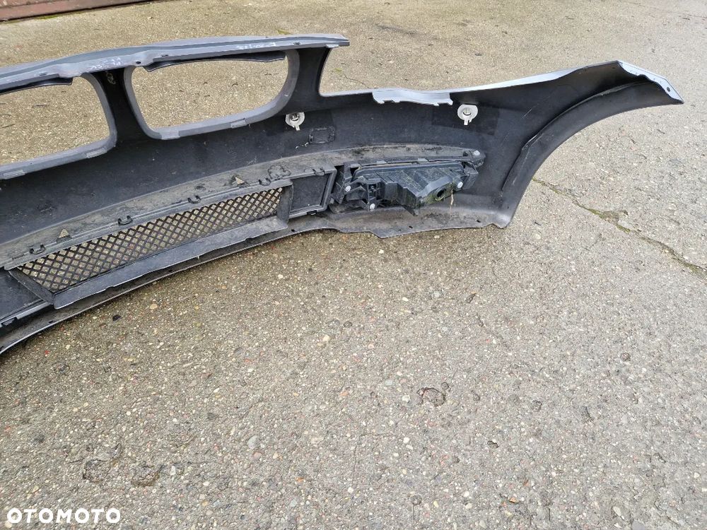 BMW 1 E82 E88 Cabrio Coupe 07- zderzak przedni kratka halogen A52 - 7