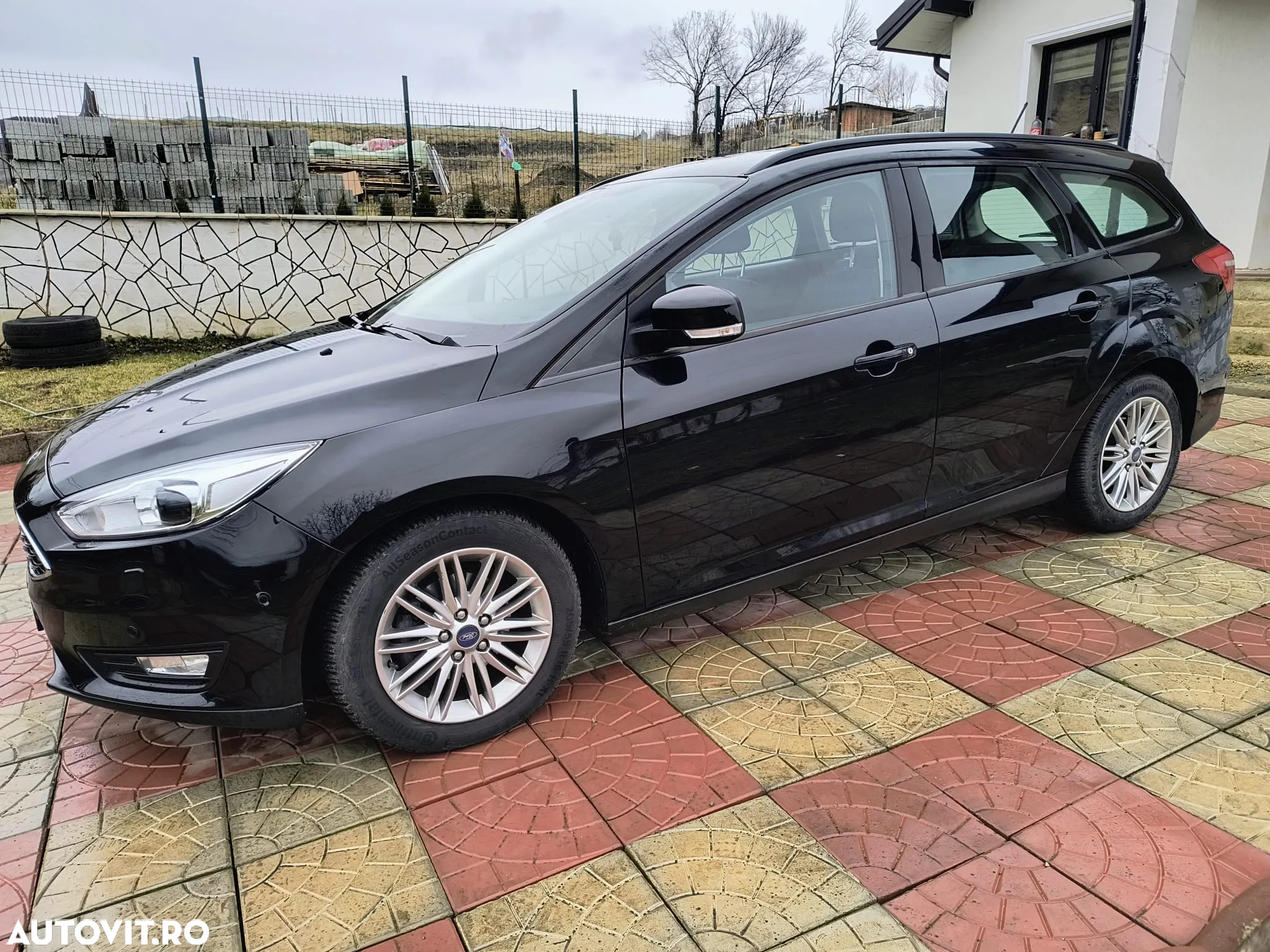 Ford Focus 1.5 EcoBlue Start-Stopp-System ACTIVE - 2