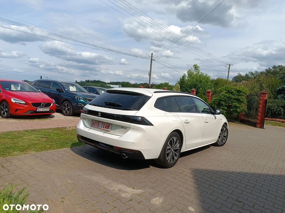 Peugeot 508 Plug-In Hybrid 180 e-EAT8 Allure - 29