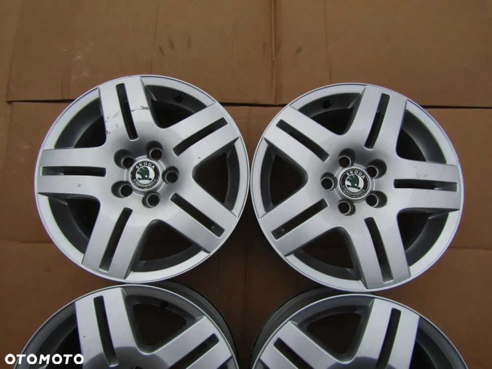 Felgi 15 Felgi Skoda Fabia II III Praktik Octavia I VW Polo Golf IV 5x100 - 4