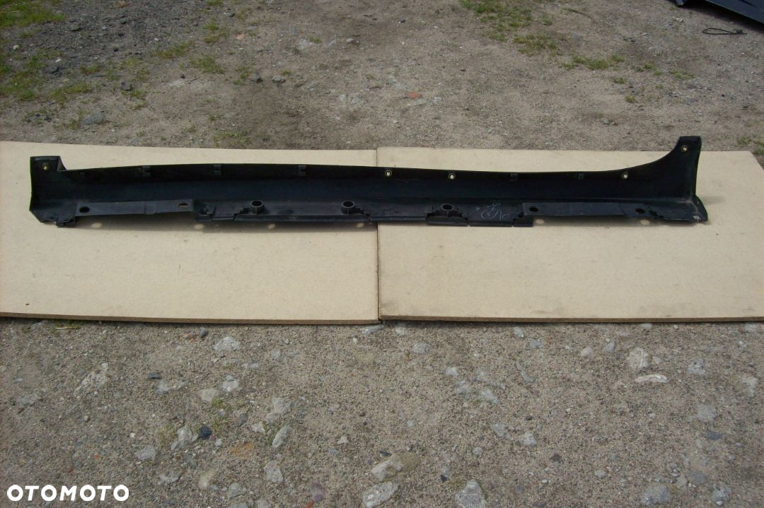 LISTWA NAKŁDKA PROGOWA PRAWA LEXSUS CT 200 H 75850-76010 - 2