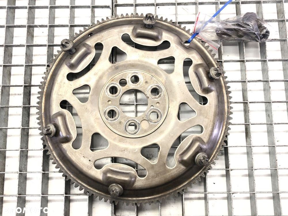 KOŁO ZAMACHOWE WIENIEC ŚRUBY  BMW 5 (F10) 2009 - 2016 528 i xDrive 180 kW [245 KM] benzyna 2011 - - 3