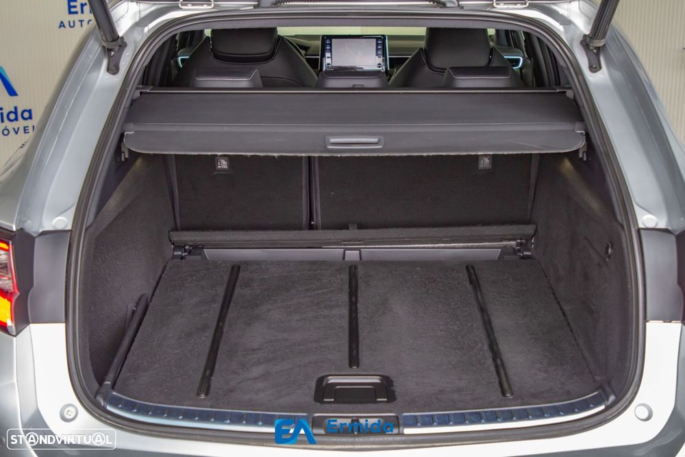 Toyota Corolla Touring Sports - 51