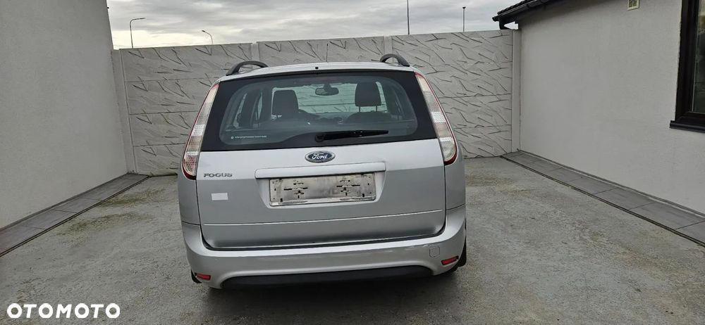 Ford Focus - 9