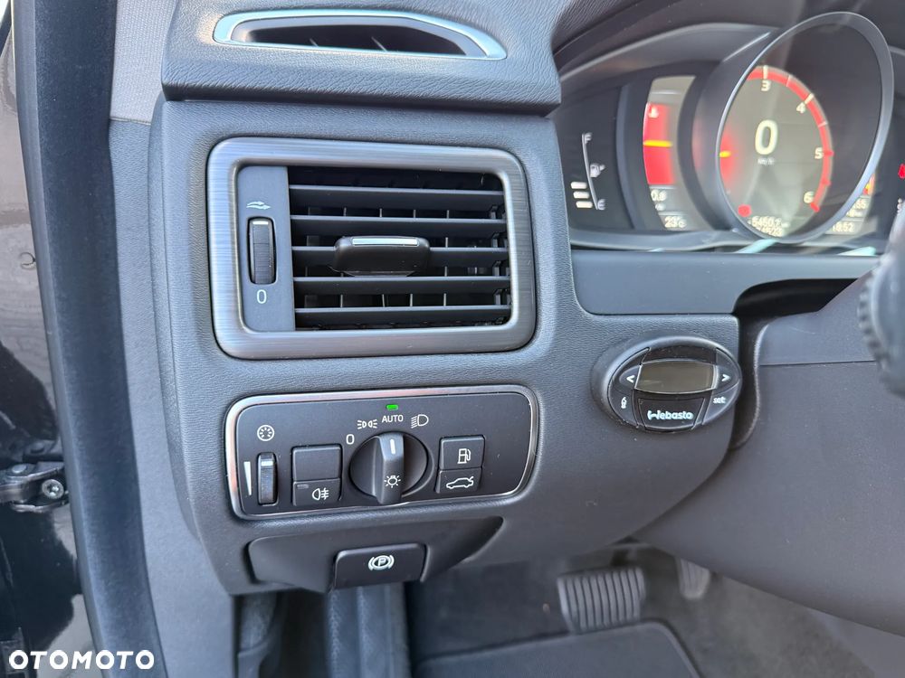 Volvo V70 D4 Drive-E Momentum - 31