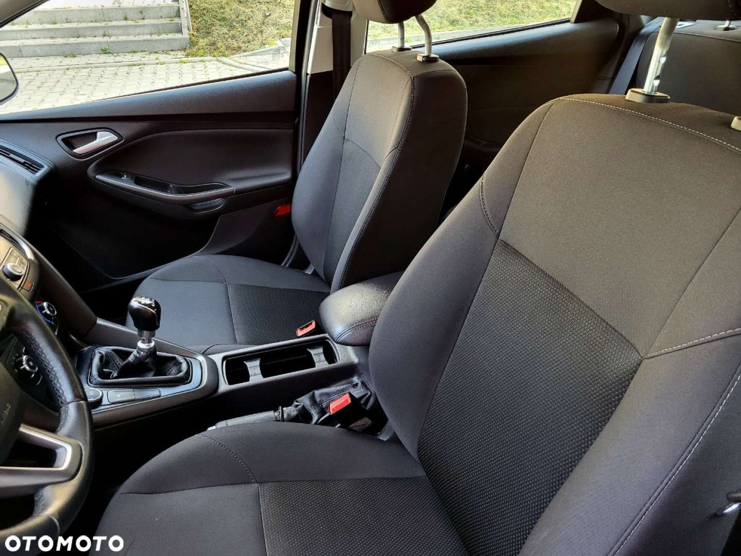 Ford Focus - 24