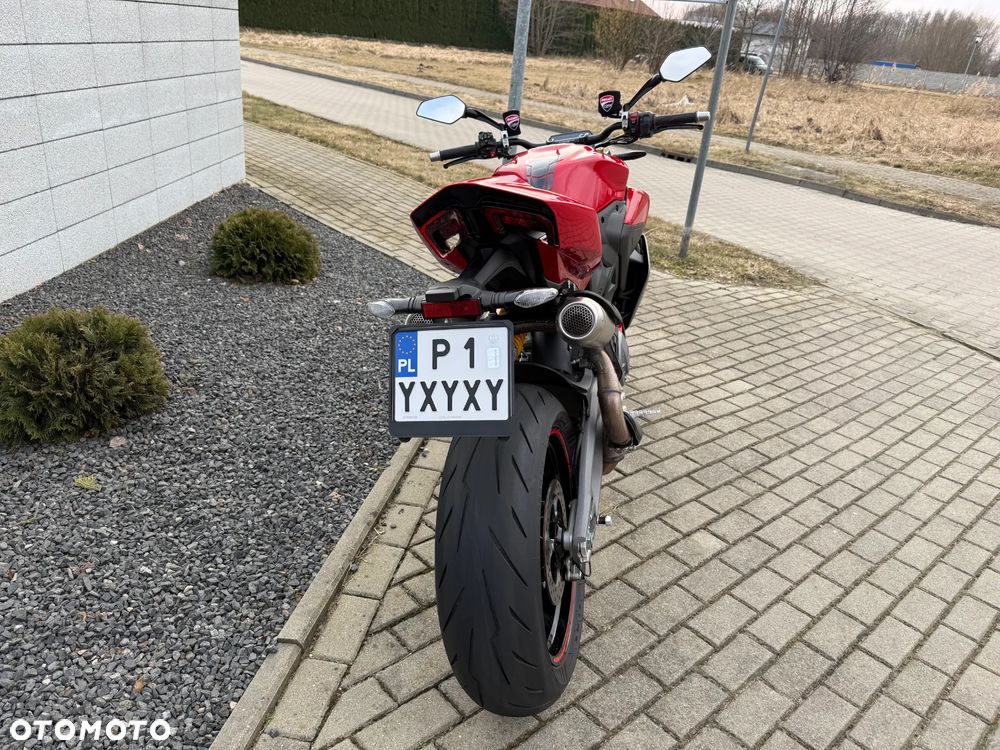 Ducati Streetfighter V2 - 15