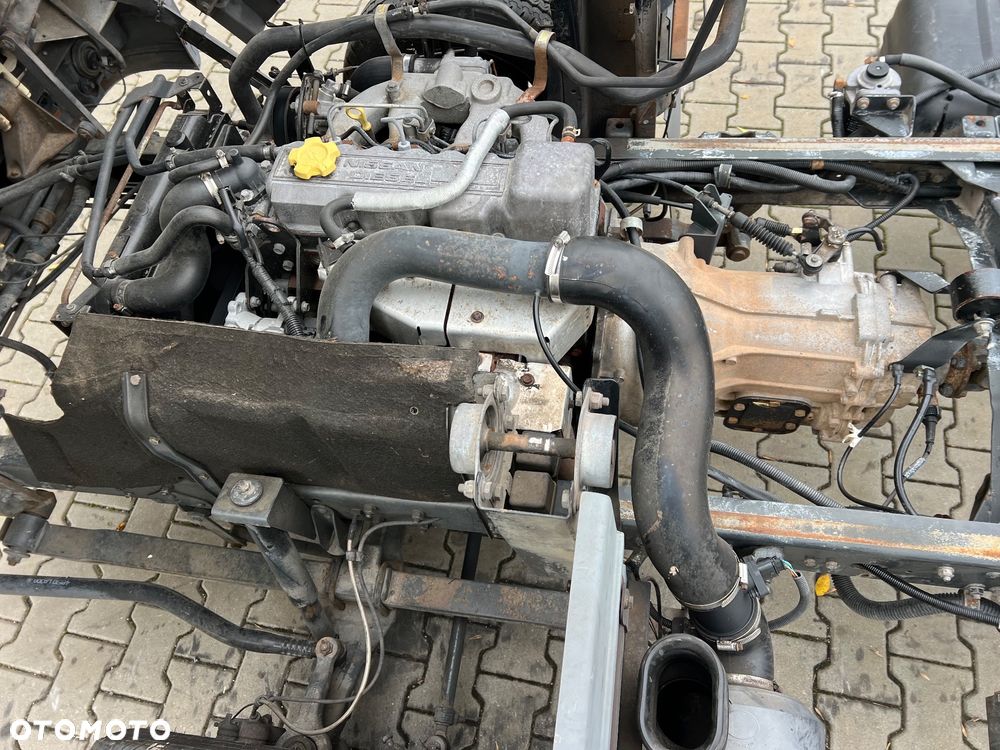 Nissan Atleon 56/35.13 - 29