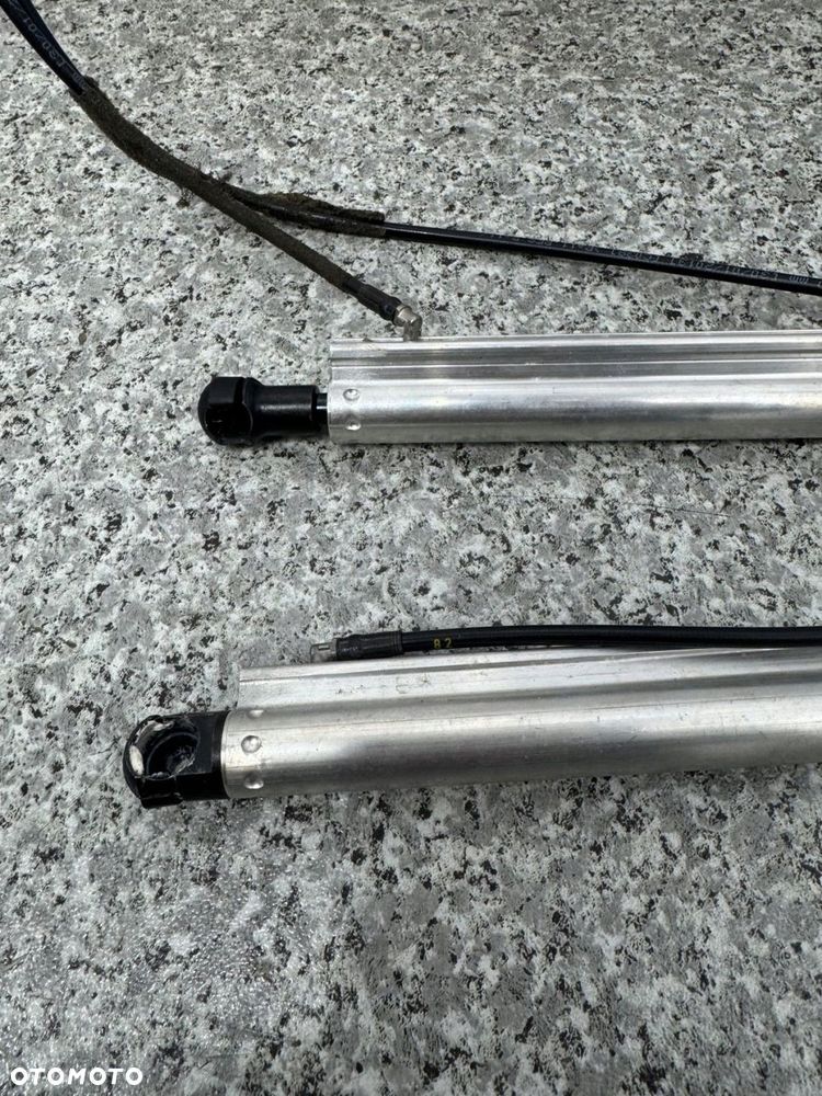 siłownik klapy bagażnika lewy volvo c70 ii 2009-2013 cabrio - 8