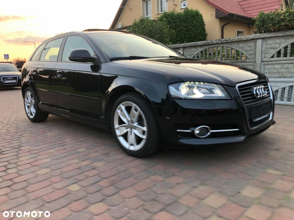 Audi A3 Sportback 2.0 TDI DPF Attraction - 1