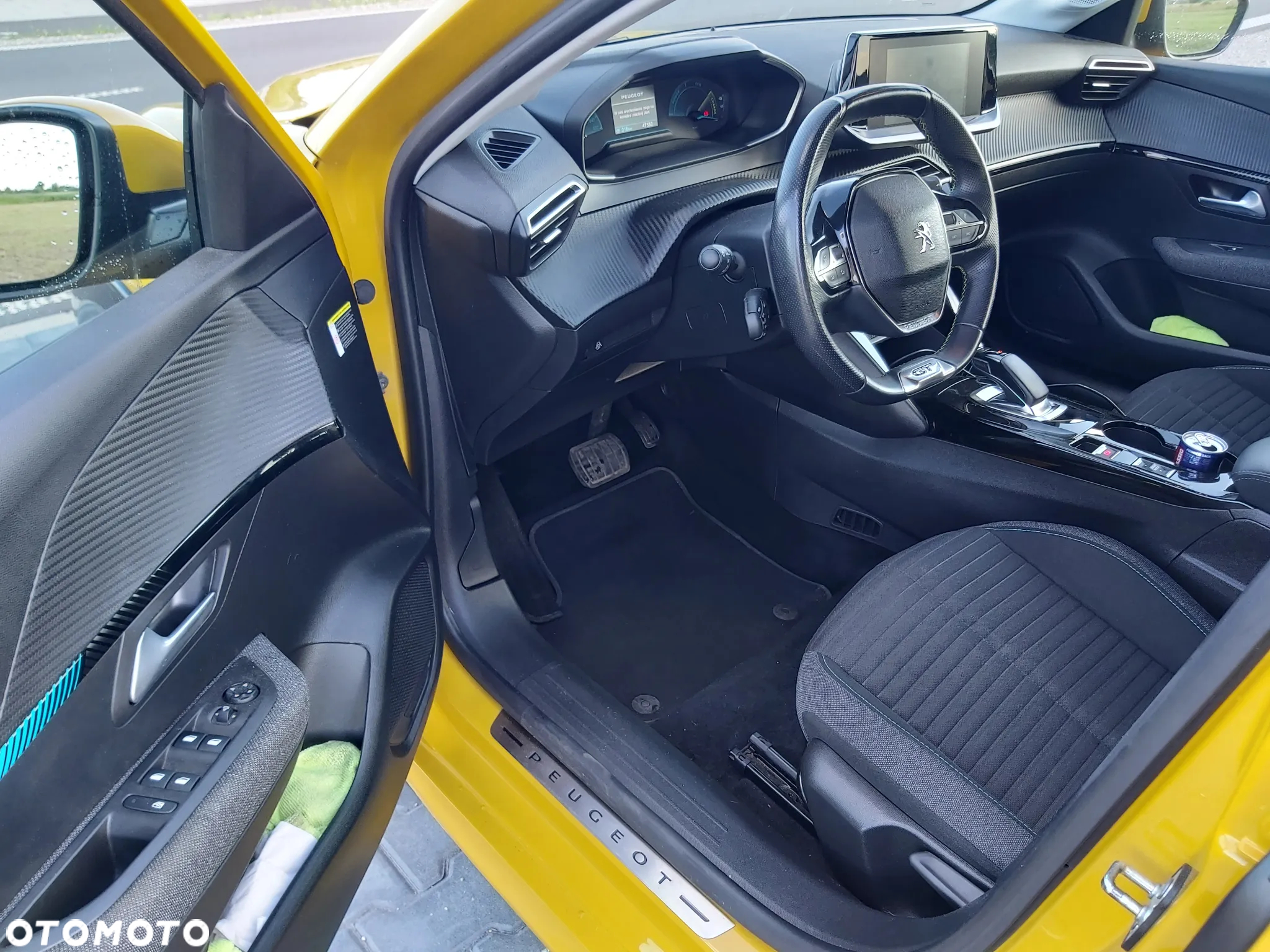 Peugeot 208 e-208 GT - 17
