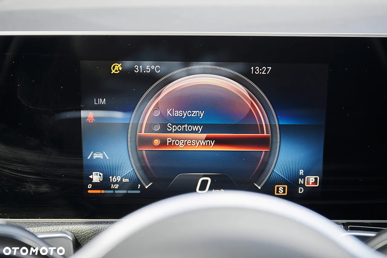 Mercedes-Benz GLB 200 d Progressive 8G-DCT - 38