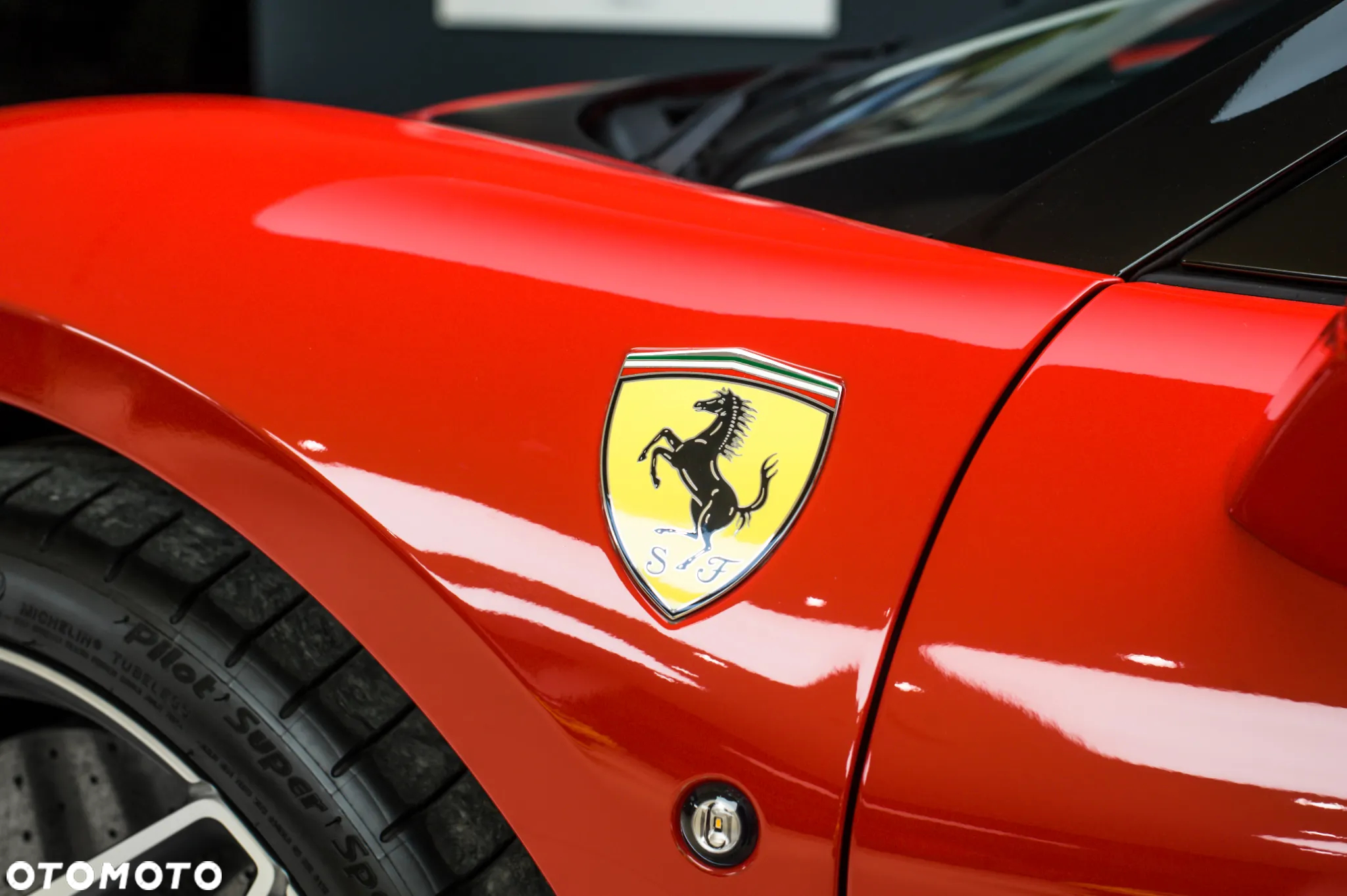 Ferrari F8 Spider - 4