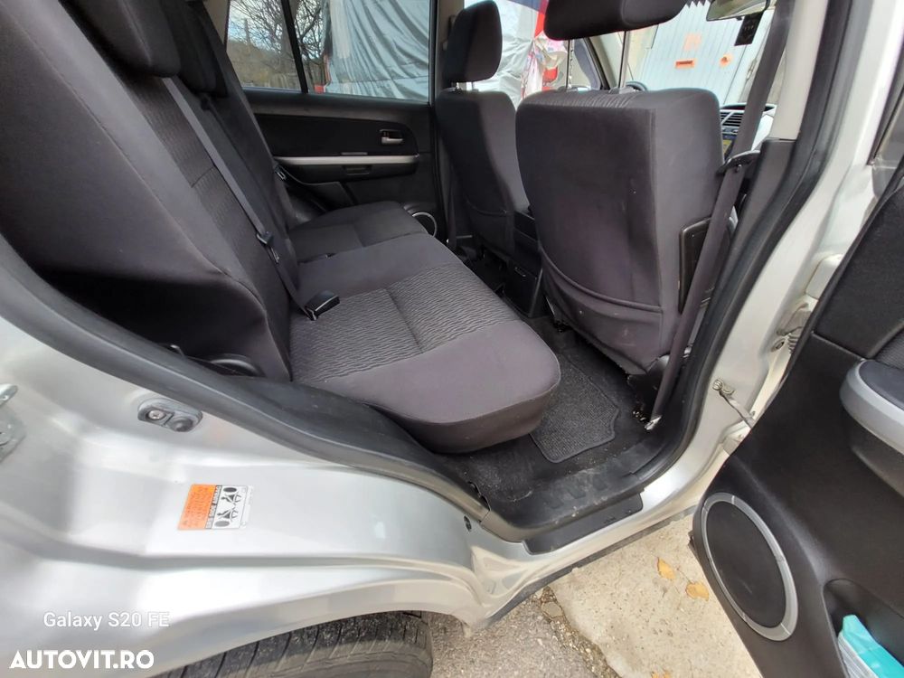 Suzuki Grand Vitara 1.9 DDIS Navi - 21