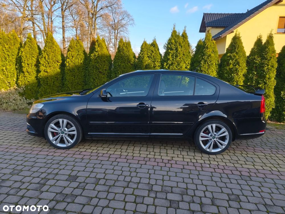 Skoda Octavia 2.0 TDI CR DPF RS - 2