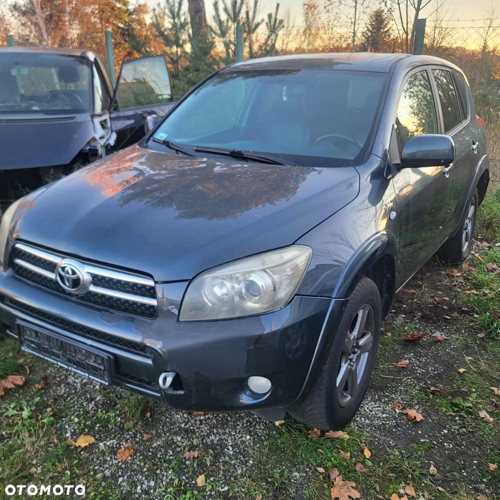 Toyota RAV4 2.2 D-4D Sol 180 - 1