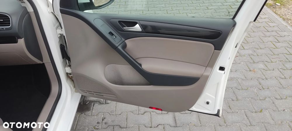 Volkswagen Golf 1.6 Comfortline - 21