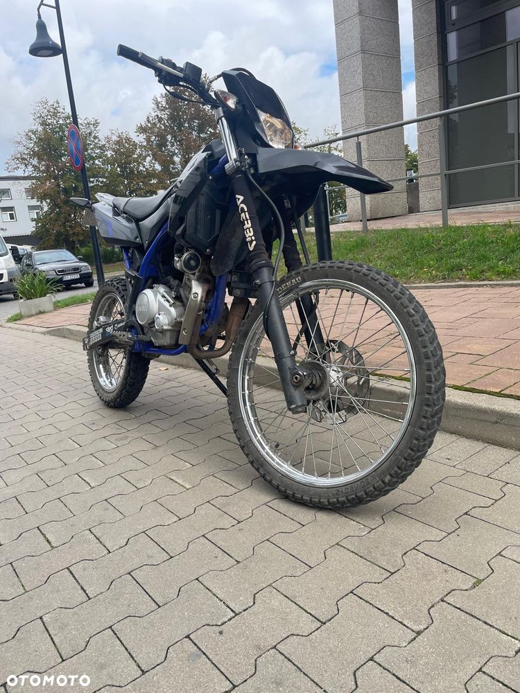 Yamaha WR - 8