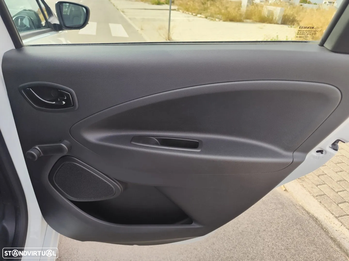 Renault Zoe (s/ Bateria) Zen 50 Flex - 12