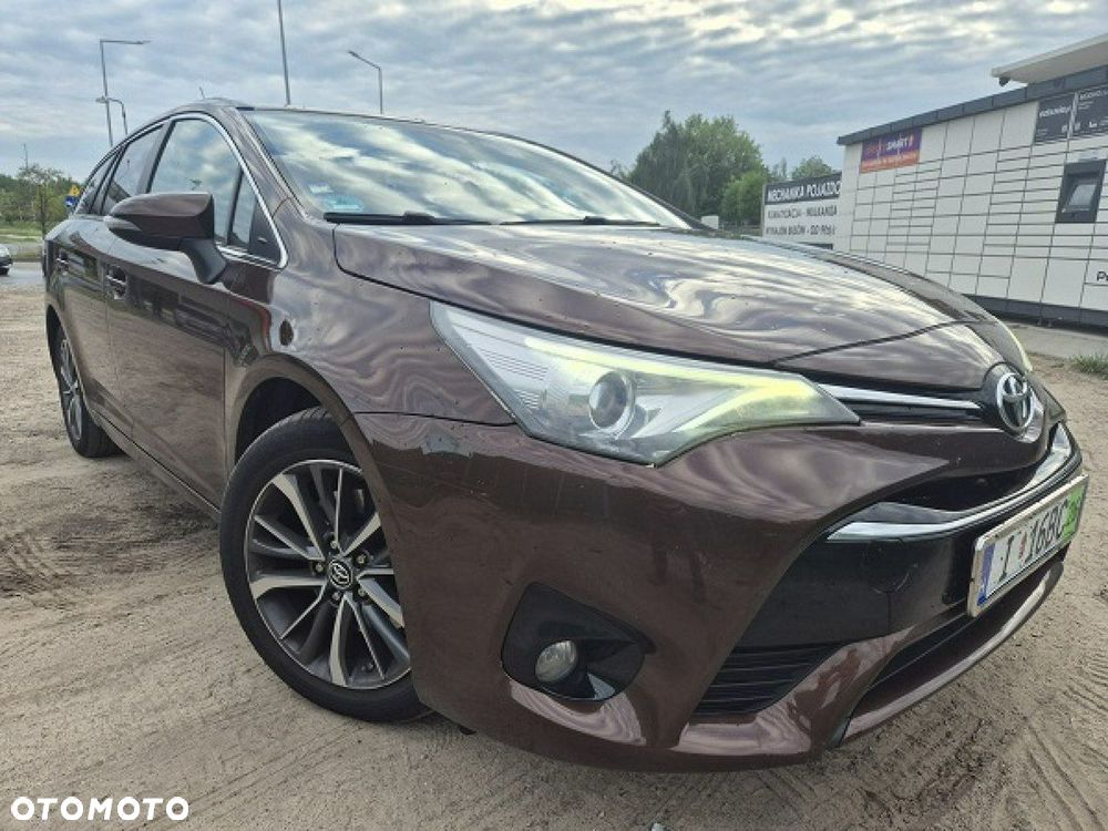 Toyota Avensis - 6