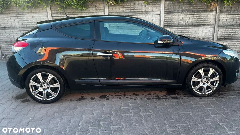 Renault Megane TCe 180 Dynamique - 2
