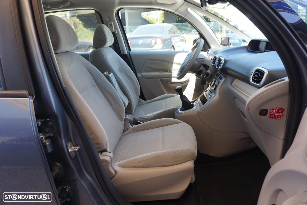 Citroën C3 Picasso 1.6 HDi Exclusive Airdream - 29