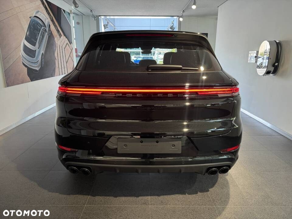 Porsche Cayenne - 6