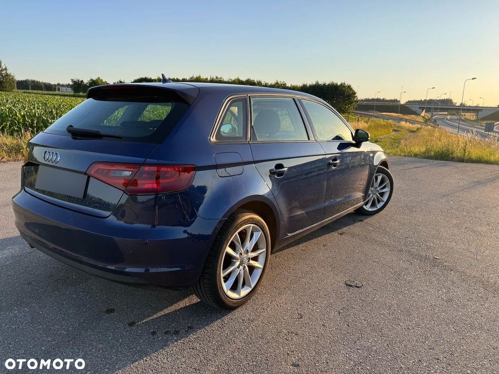 Audi A3 Sportback 1.6 TDI Ambition S tronic - 8