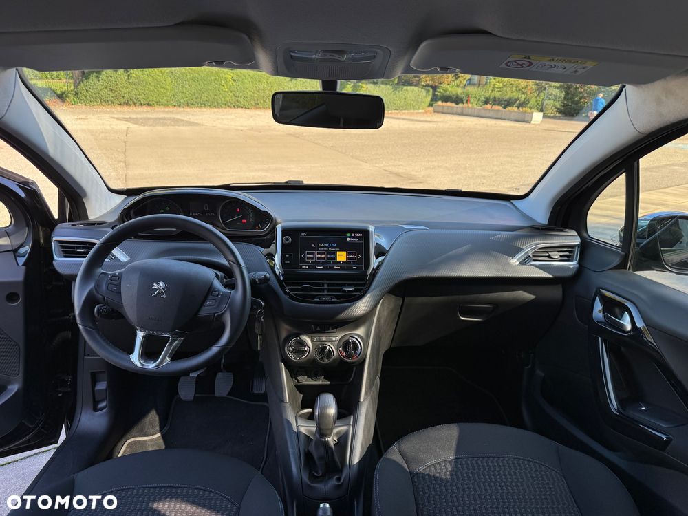 Peugeot 208 PureTech 82 Start & Stop Allure - 26