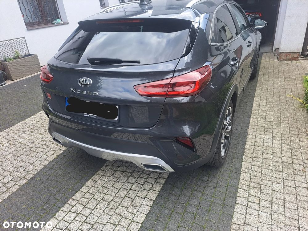 Kia XCeed 1.6 T-GDI L Business Line DCT - 4