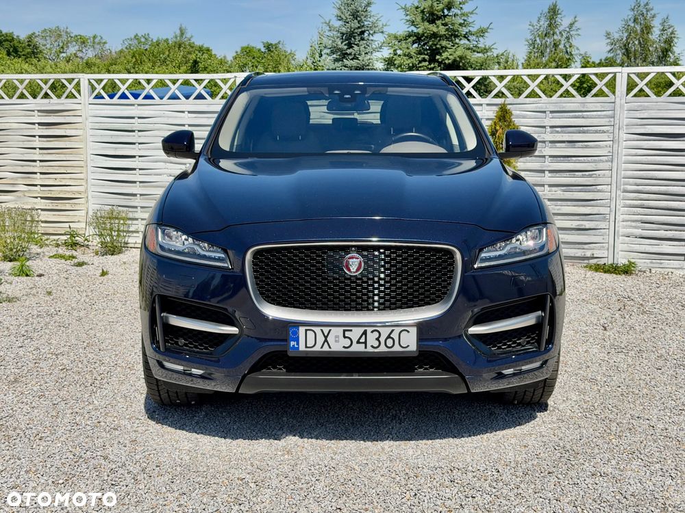 Jaguar F-Pace 25t AWD R-Sport - 22