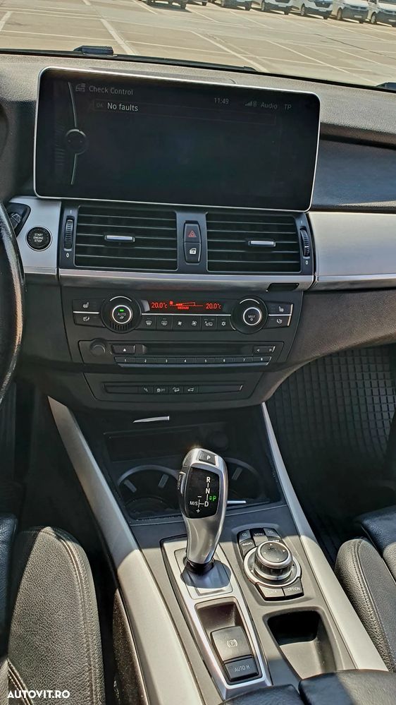 BMW X5 xDrive30d - 14