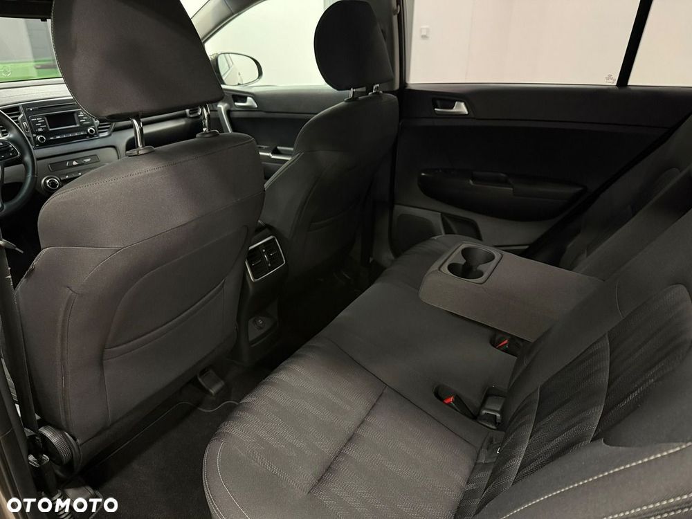 Kia Sportage 1.6 GDI 2WD Attract - 16