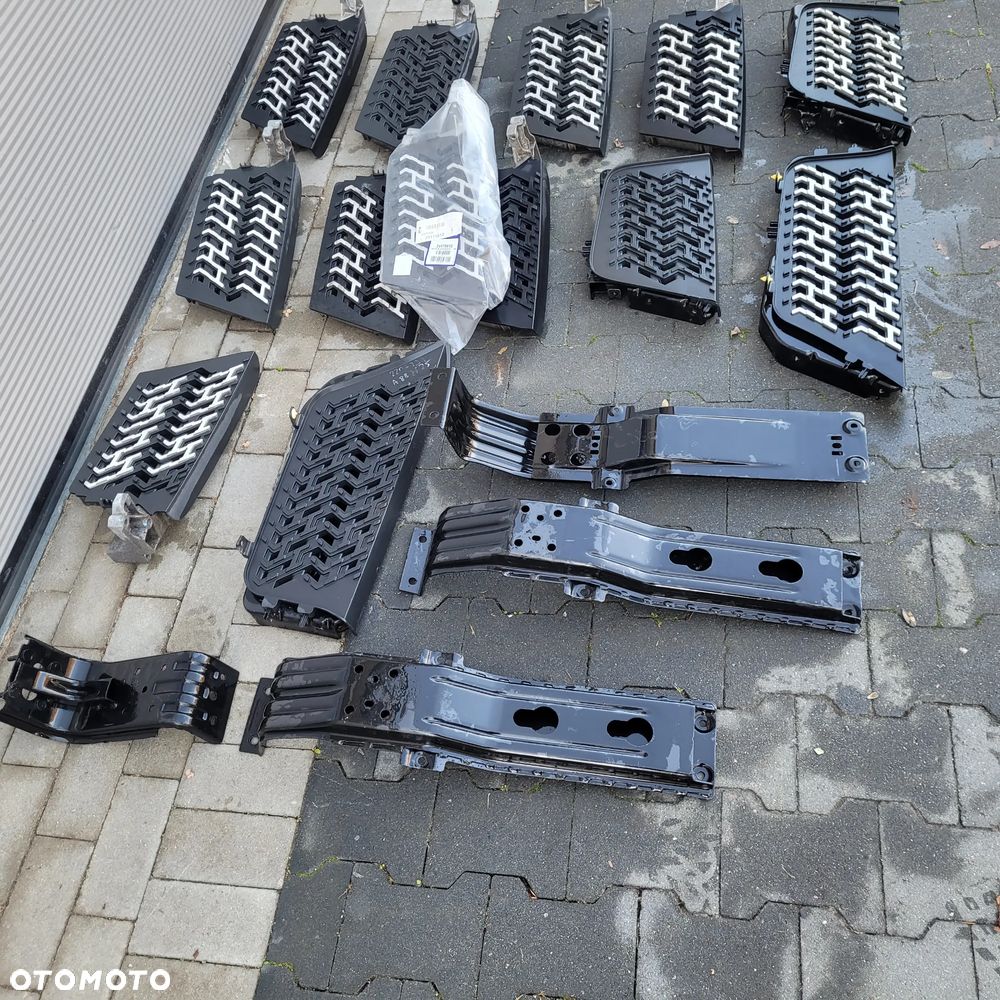 STOPNICA STOPNIEN WSPORNIK VOLVO FH 4 FH5 ORYGINAŁ 24175613 RH CHWALIM116 - 2