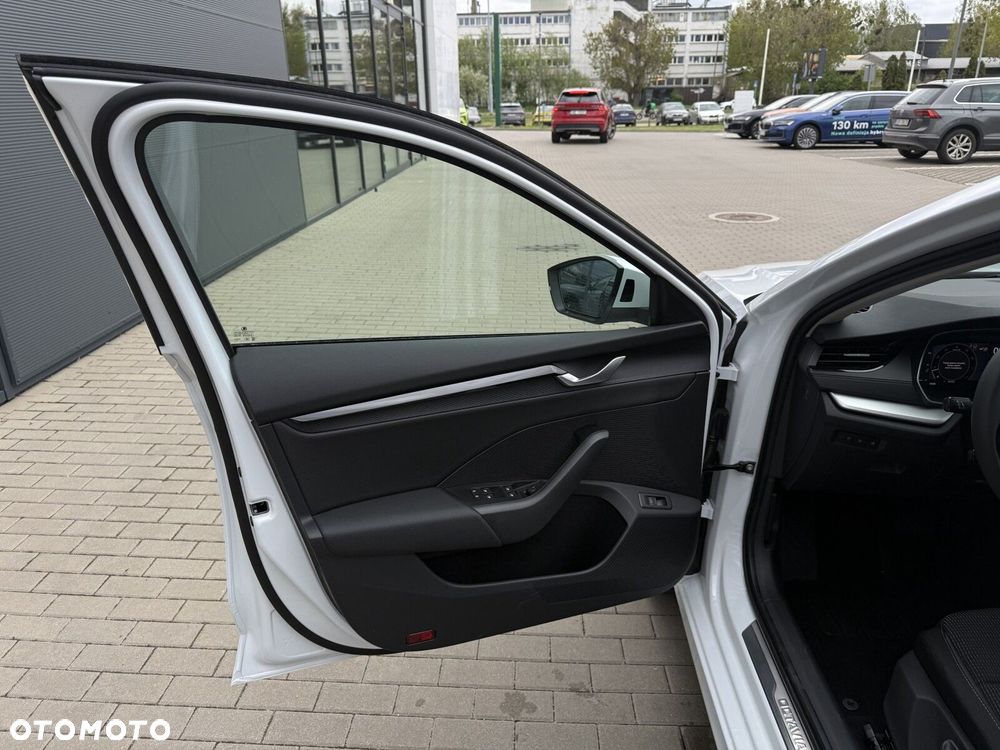 Skoda Octavia 1.5 TSI mHEV Drive Selection DSG - 16